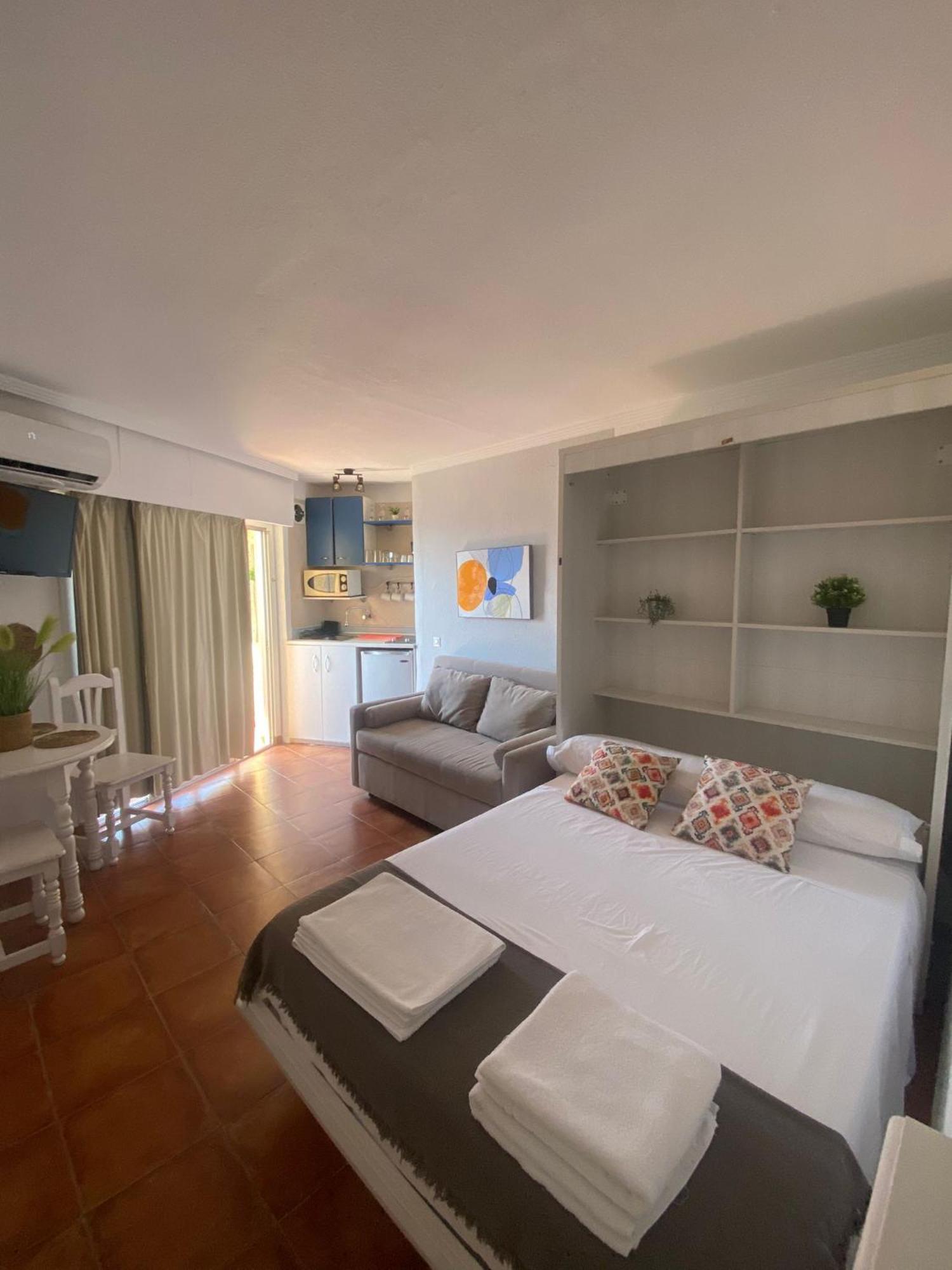 Apartamentos Benalmadena Toni 外观 照片